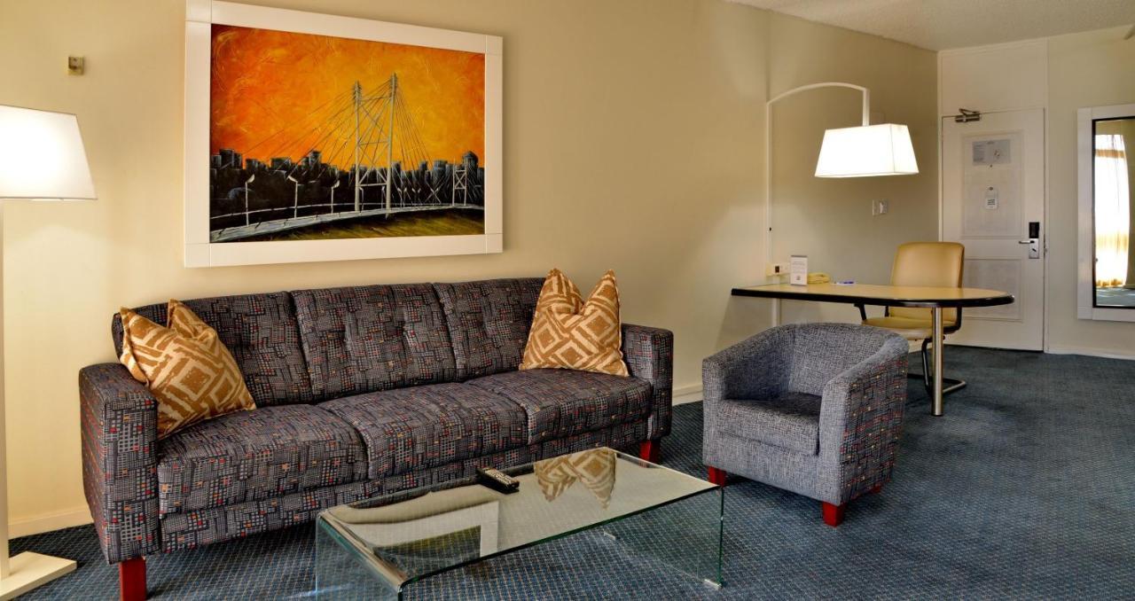 The Parktonian All Suite Hotel 요하네스버그 외부 사진