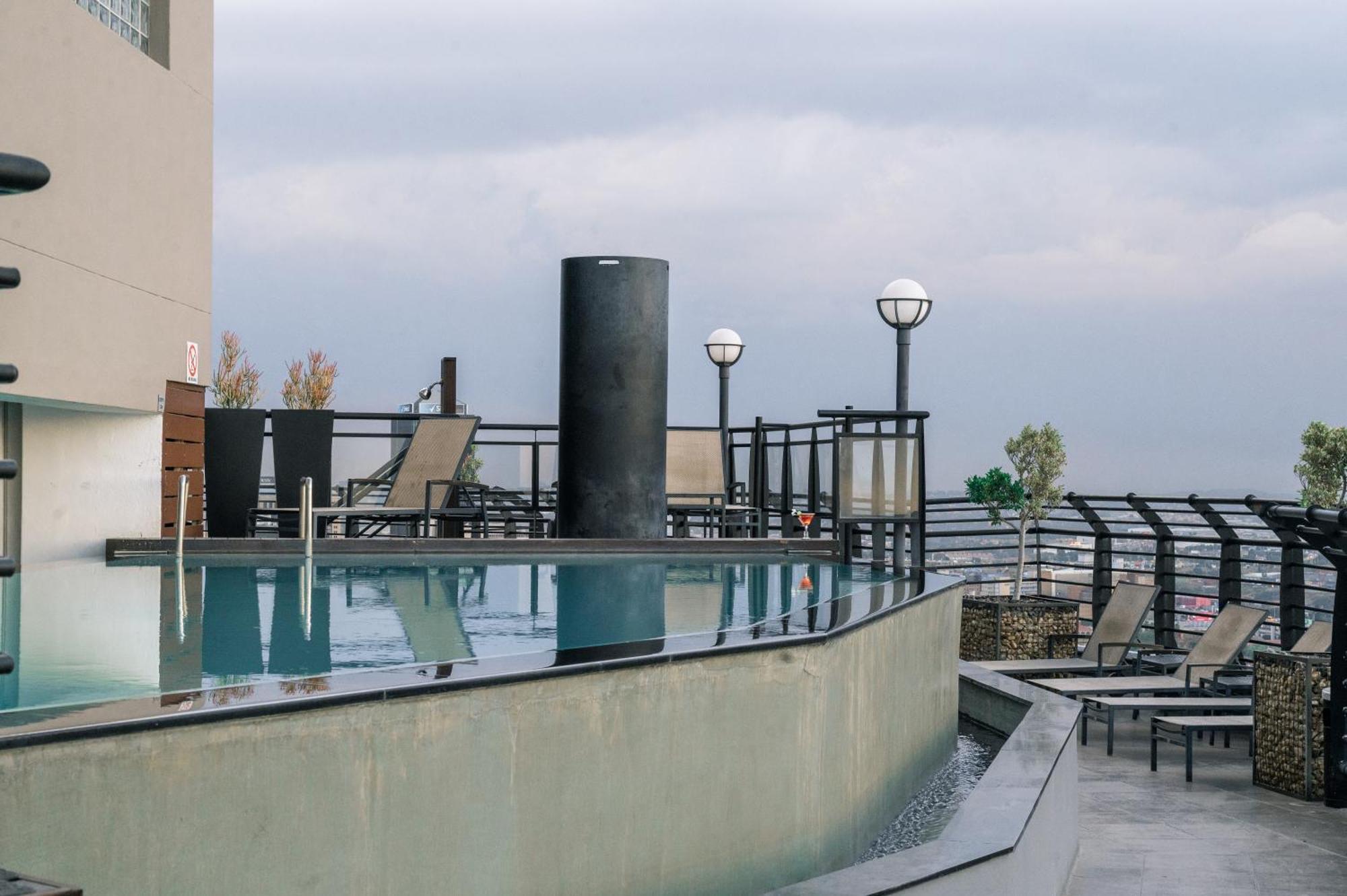 The Parktonian All Suite Hotel 요하네스버그 외부 사진